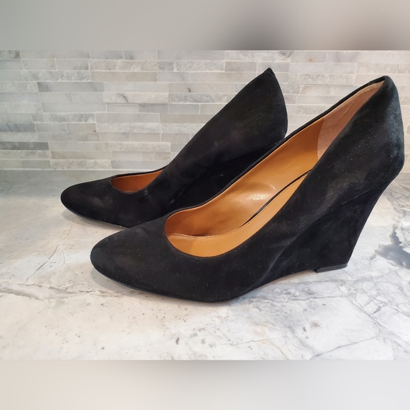 Banana Republic, black velvet wedges, size 11, new without box - Picture 2 of 4